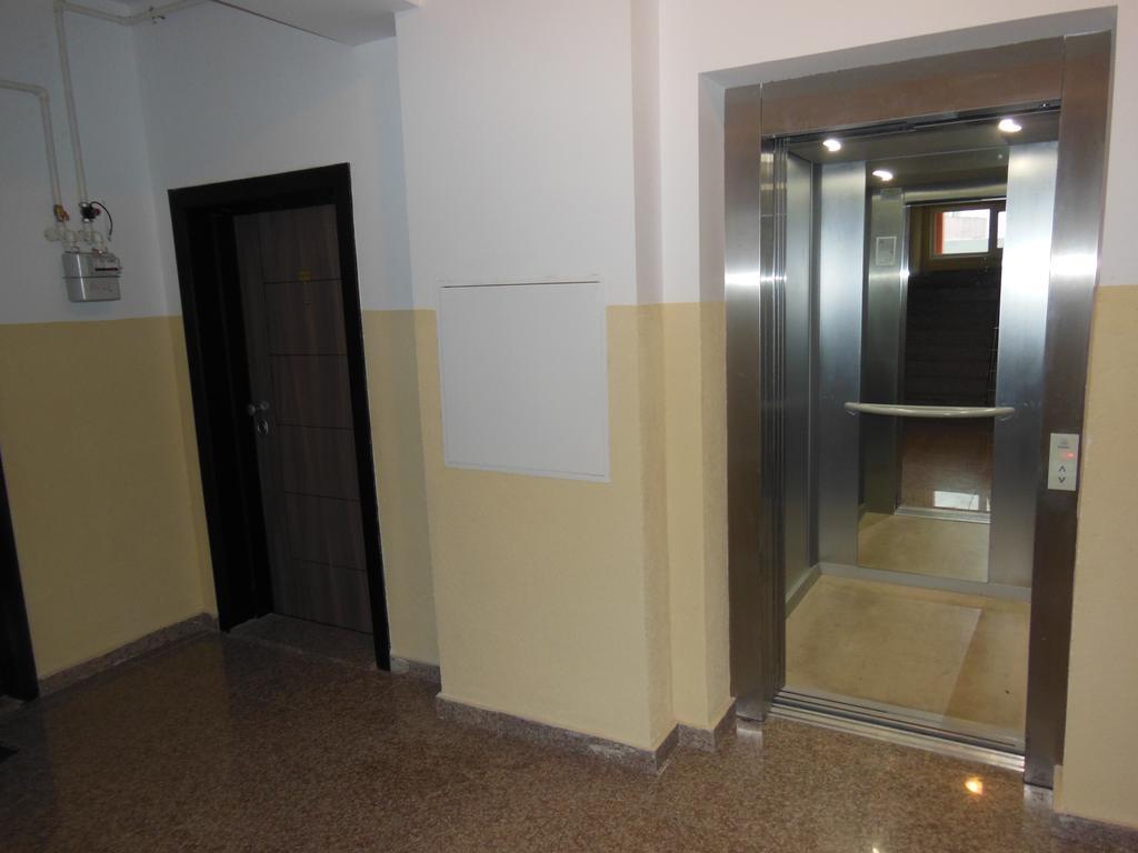Gabrielle Apartment Summerland Mamaia Exterior foto