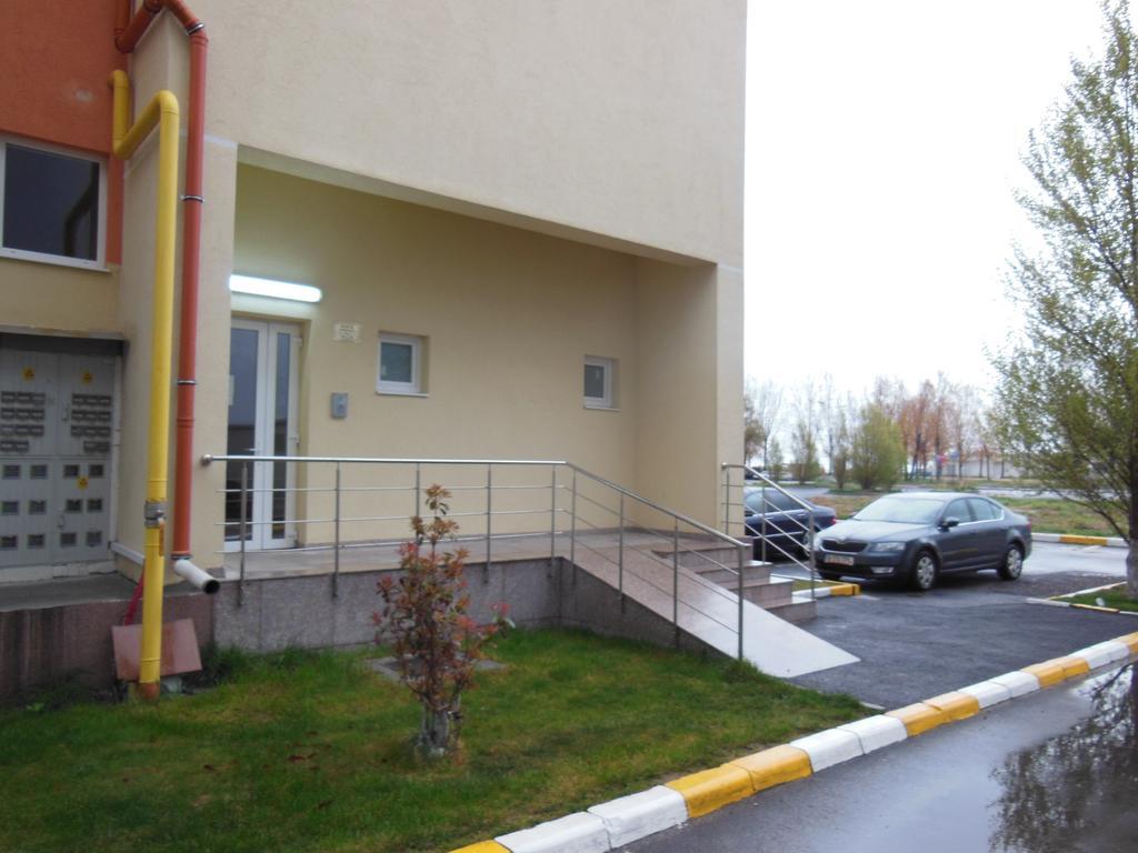 Gabrielle Apartment Summerland Mamaia Exterior foto